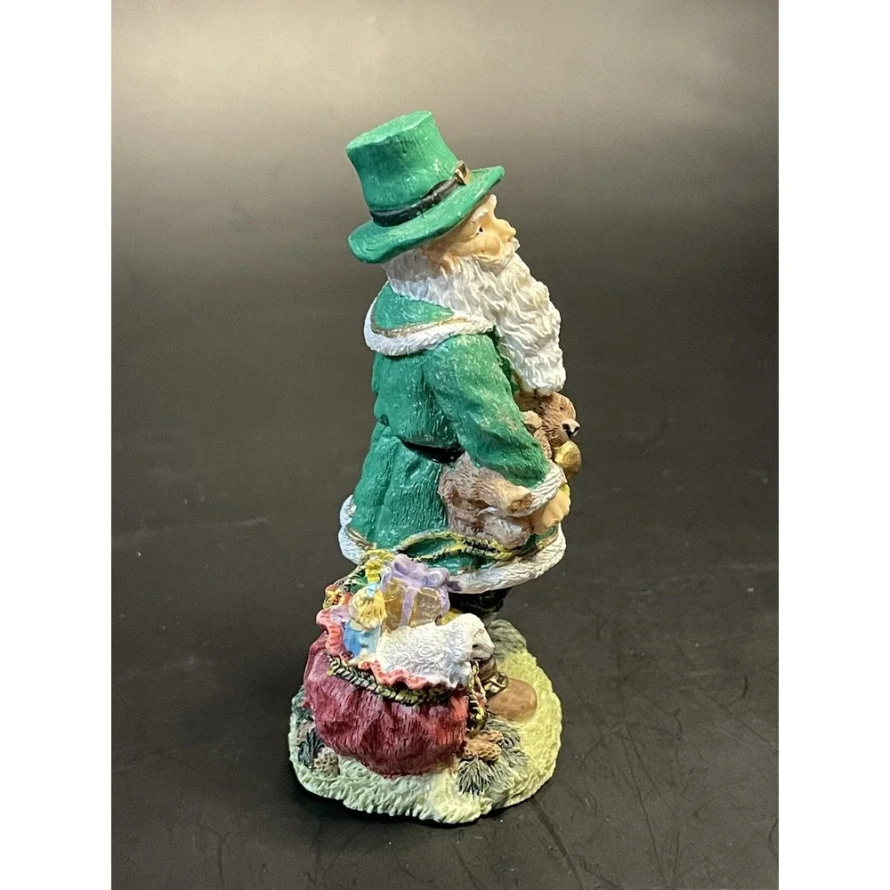 Irish International Santa Claus Figurine Ireland 1995 Vintage